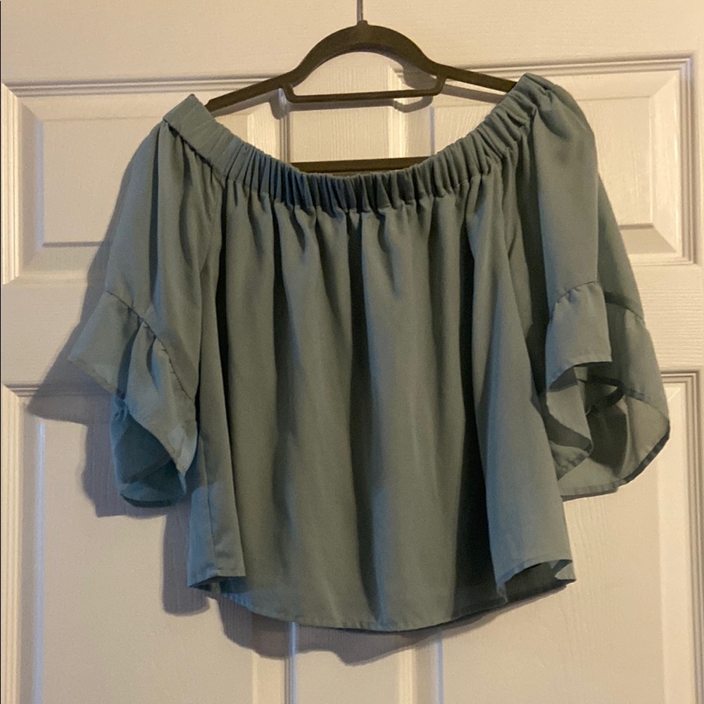 Express Off-Shoulder Blouse in Soft Green